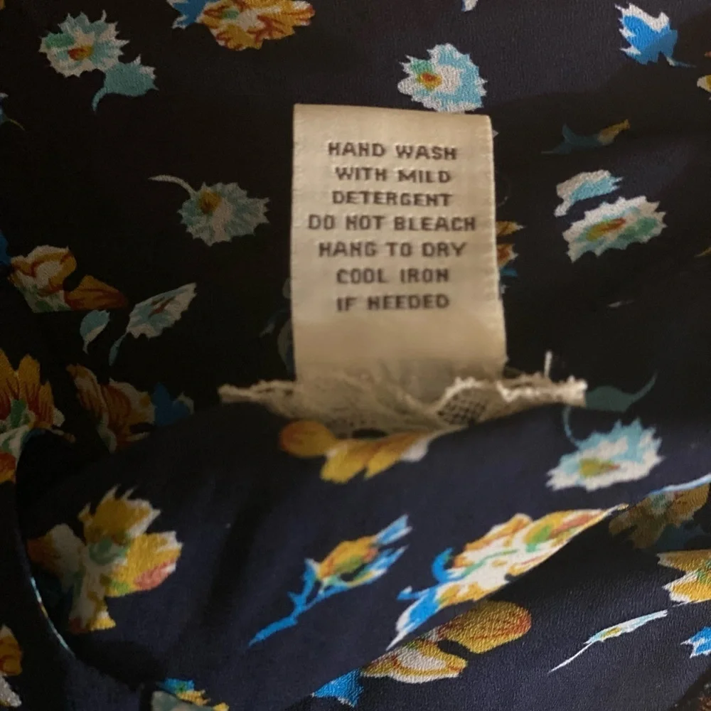 Love Notes Top - Picture 4 of 5